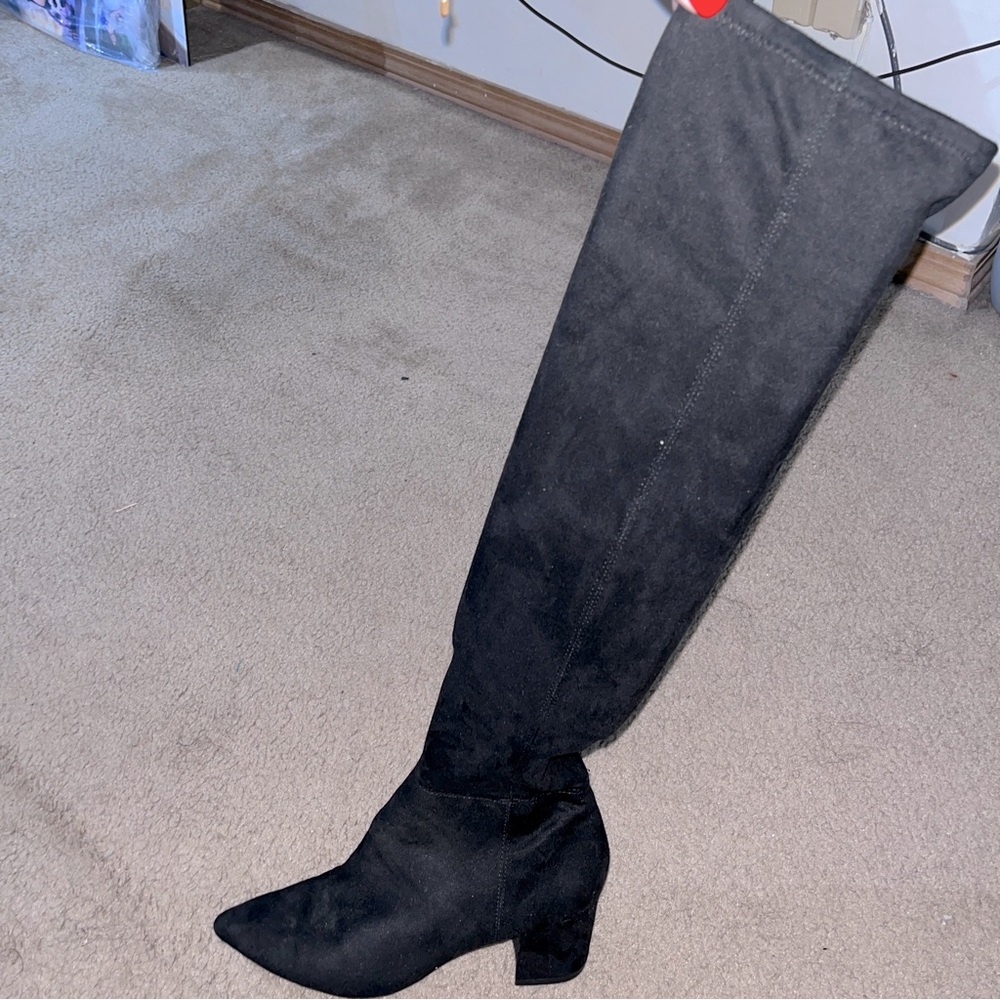Steve Madden over the knee suede boots 8